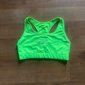 Nike Sports Bra!💛💚